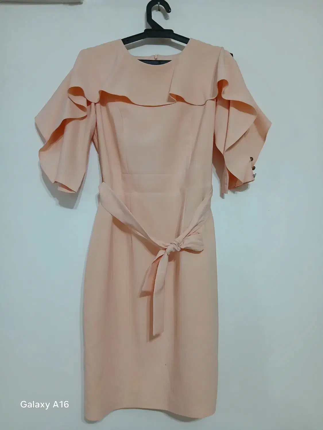 لباس مجلسی|لباس|رشت, استقامت ۲|دیوار