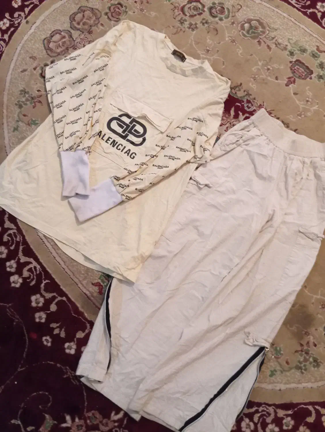 هردو باهم سالم و تمیز هستن ..دو عدد ست شیک|حراج|مشهد, حضرت حجت|دیوار