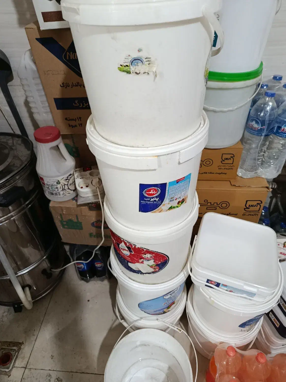 فروش دبه پنیر|ظروف نگهدارنده، پلاستیکی، یک‌بارمصرف|خرم‌آباد, |دیوار