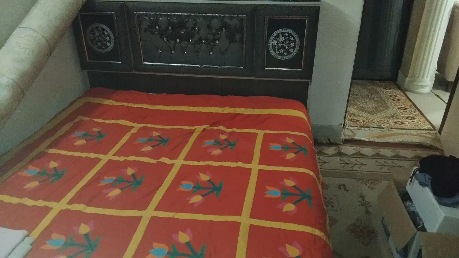 تخت دو نفره به همراه دراور و پاتخت|تخت و سرویس خواب|گرگان, |دیوار