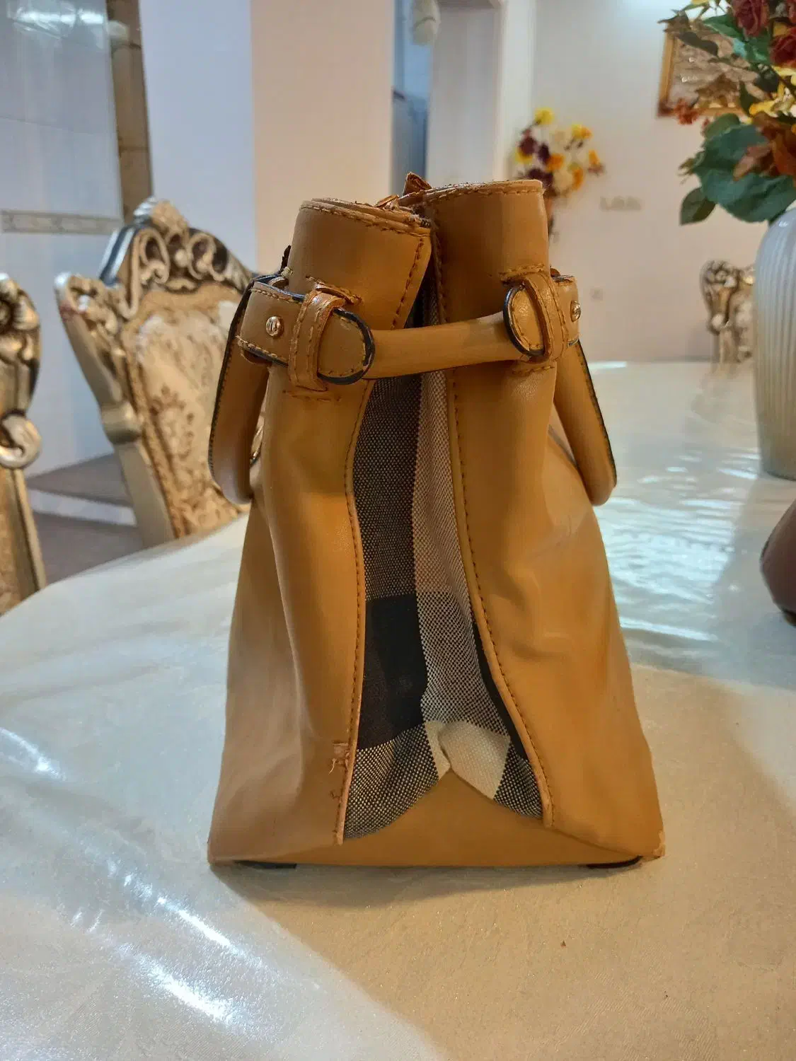 کیف مجلسی|کیف، کفش، کمربند|بروجرد, |دیوار