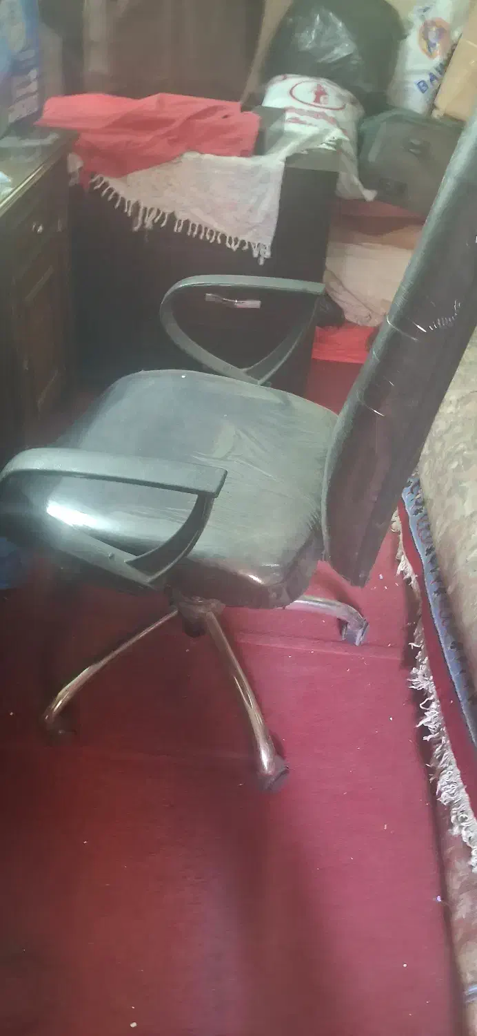 صندلی اداری نو|مبلمان اداری|فولادشهر, A4|دیوار