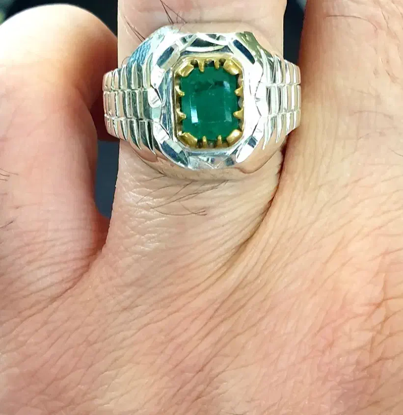 انگشتر زمرد و زبرجد معدنی|جواهرات|بندرعباس, |دیوار