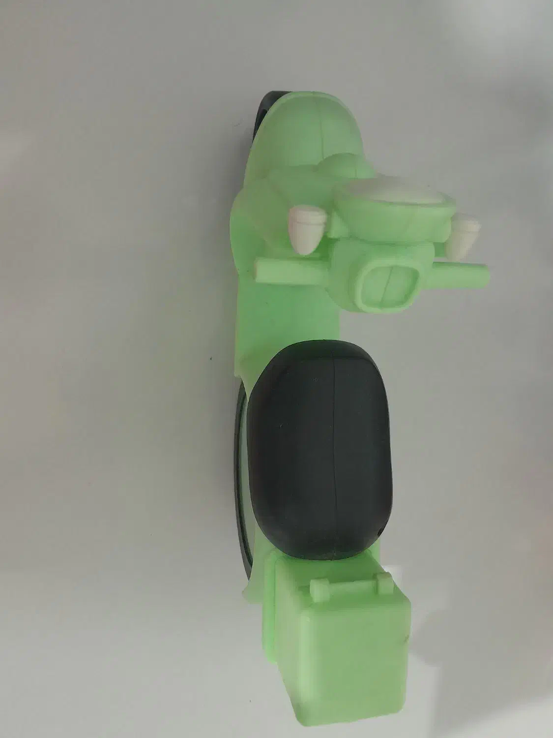 ساعت زنگدار|ساعت|رشت, جانبازان|دیوار