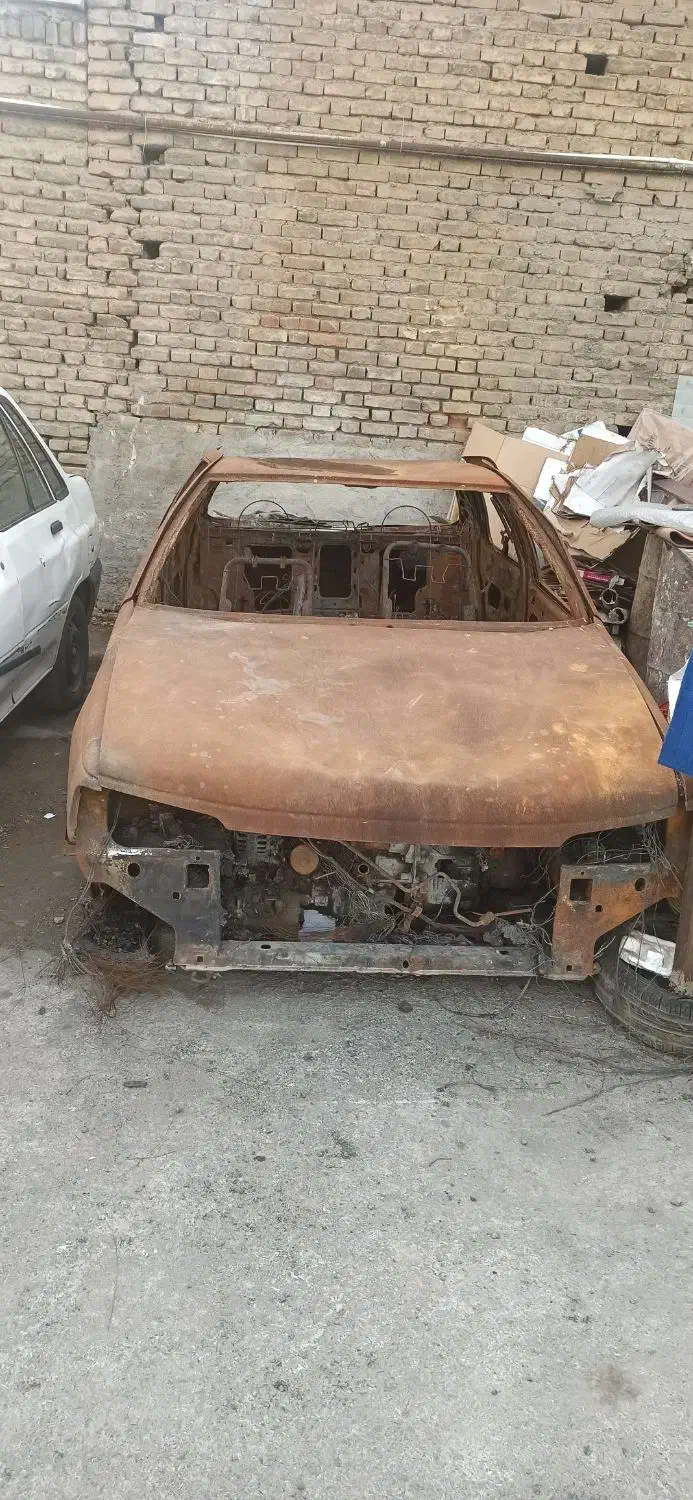 پژو ۴۰۵ تصادفی سوخته|خودرو سواری و وانت|ری, جوانمرد قصاب|دیوار