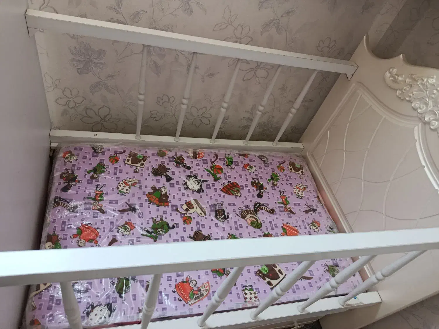 تخت کودک|تخت و صندلی بچه|نسیمشهر, |دیوار