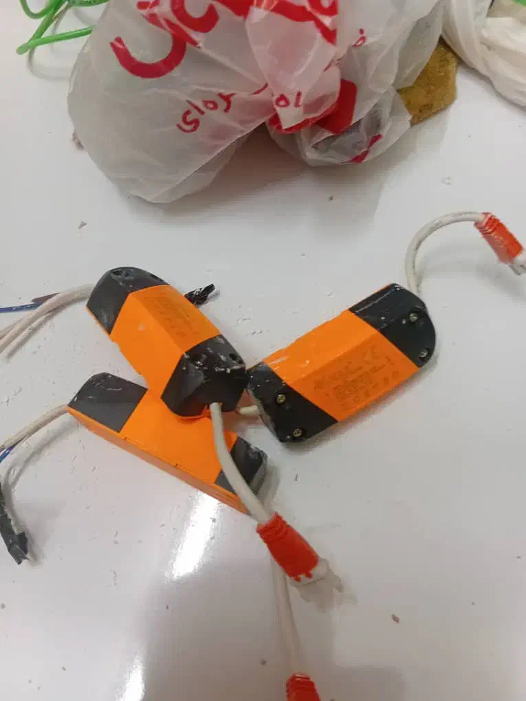 وسایل برقی لوستر و چراغ اس ام دی|لوستر و چراغ آویز|سبزوار, توحیدشهر|دیوار