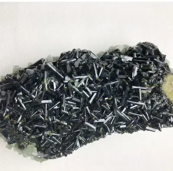 سنگ کلکسیونی و قیمتی|کلکسیون اشیاء عتیقه|آباده, |دیوار