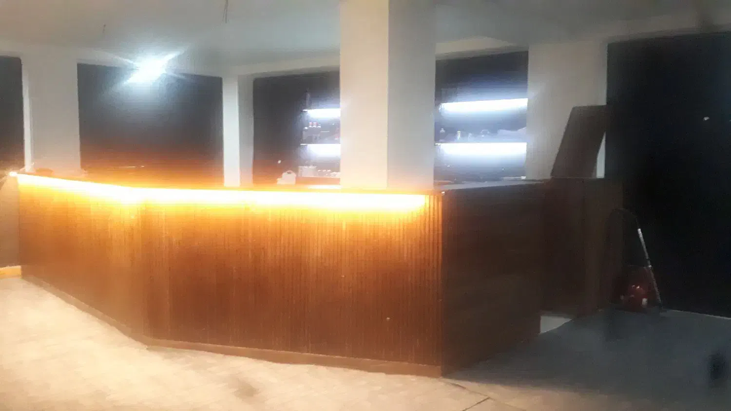 میز بار مناسب کافه و سایر|بوفه، ویترین، کنسول|گنبد کاووس, |دیوار