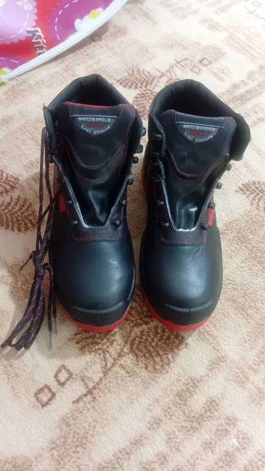 دو عدد کفش کار نونو|کیف، کفش، کمربند|نسیم‌شهر, |دیوار