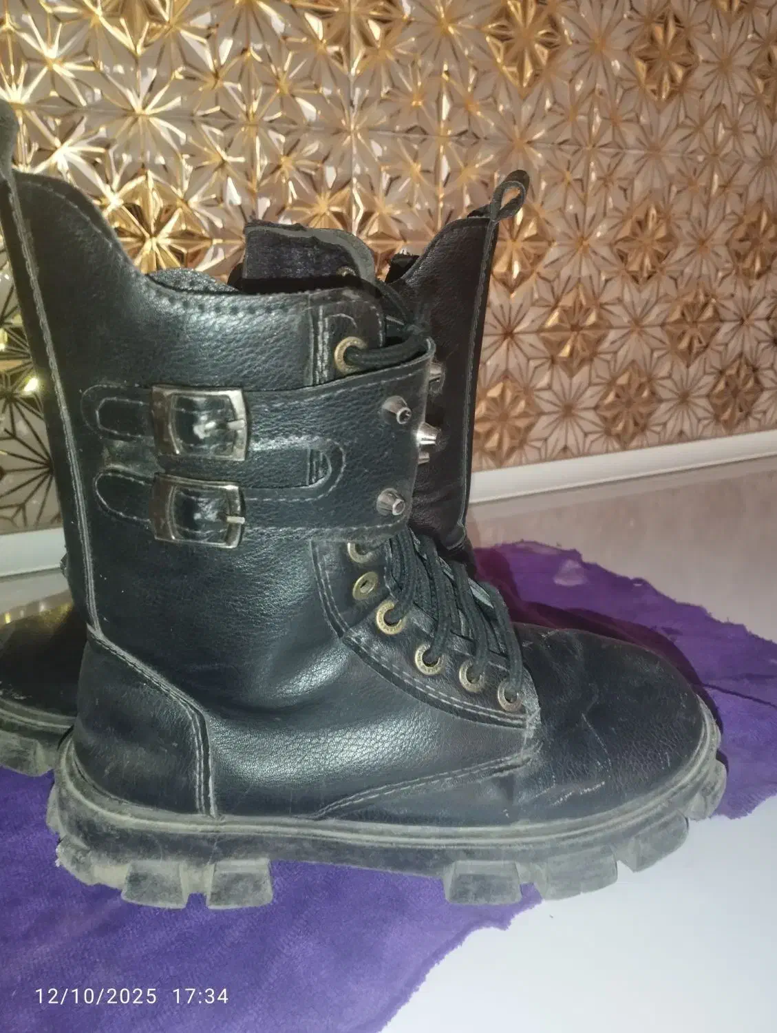 کفش|کیف، کفش، کمربند|ایلام, |دیوار