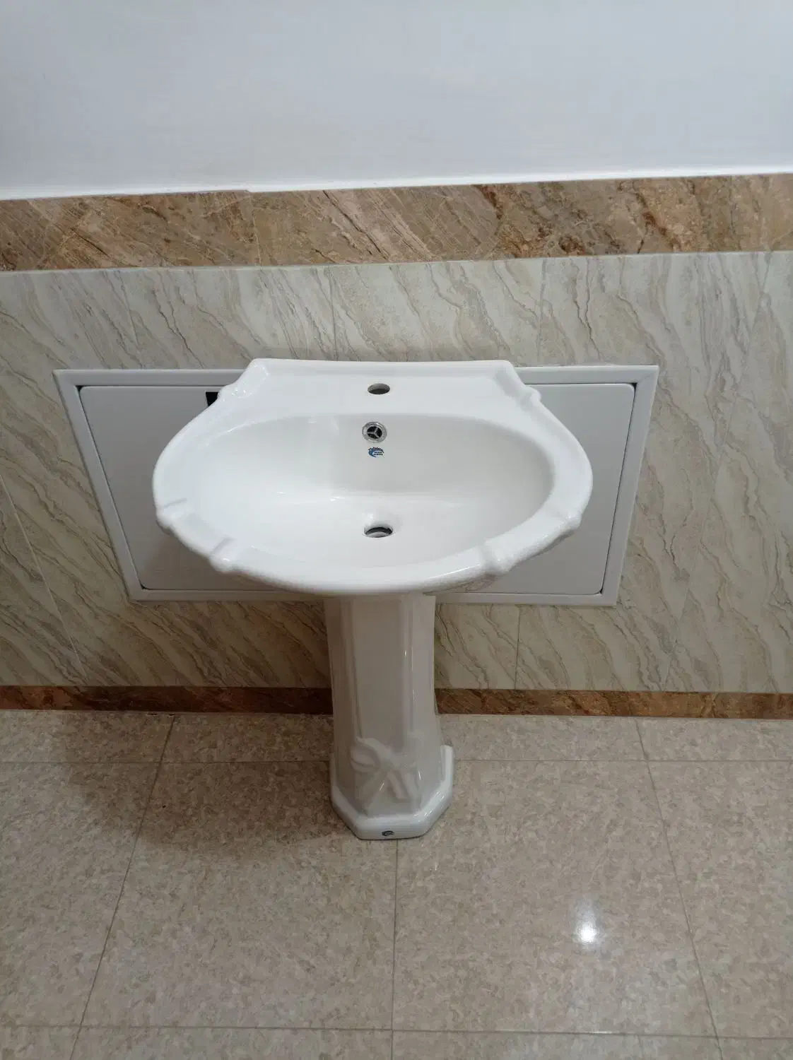 روشویی بدون عیب|لوازم سرویس بهداشتی|سقز, |دیوار