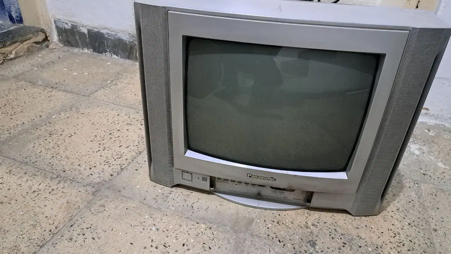 تلوزیون 14 پاناسونیک رنگی|تلویزیون و پروژکتور|کرج, مجتمع صنفی صنعتی|دیوار