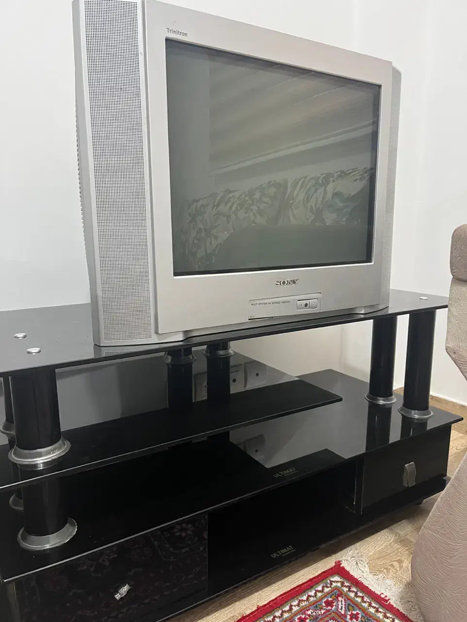 تلویزیون و میز|تلویزیون و پروژکتور|رشت, دخانیات|دیوار