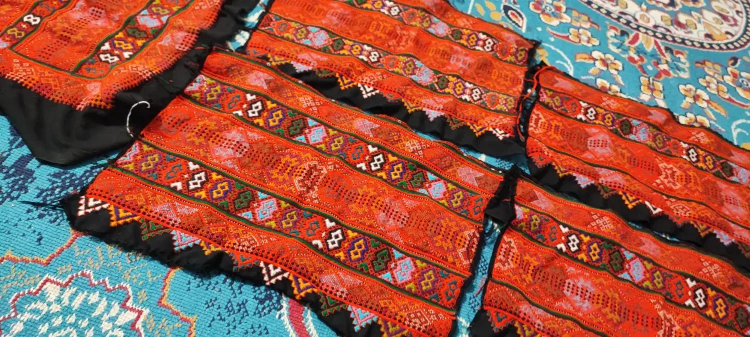 زی آستین|لباس|خاش, |دیوار