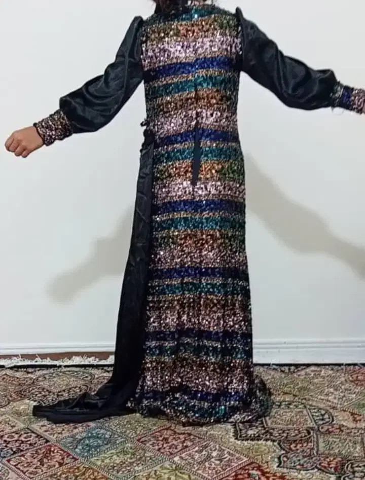 پیراهن|لباس|اهواز, دغاغله|دیوار