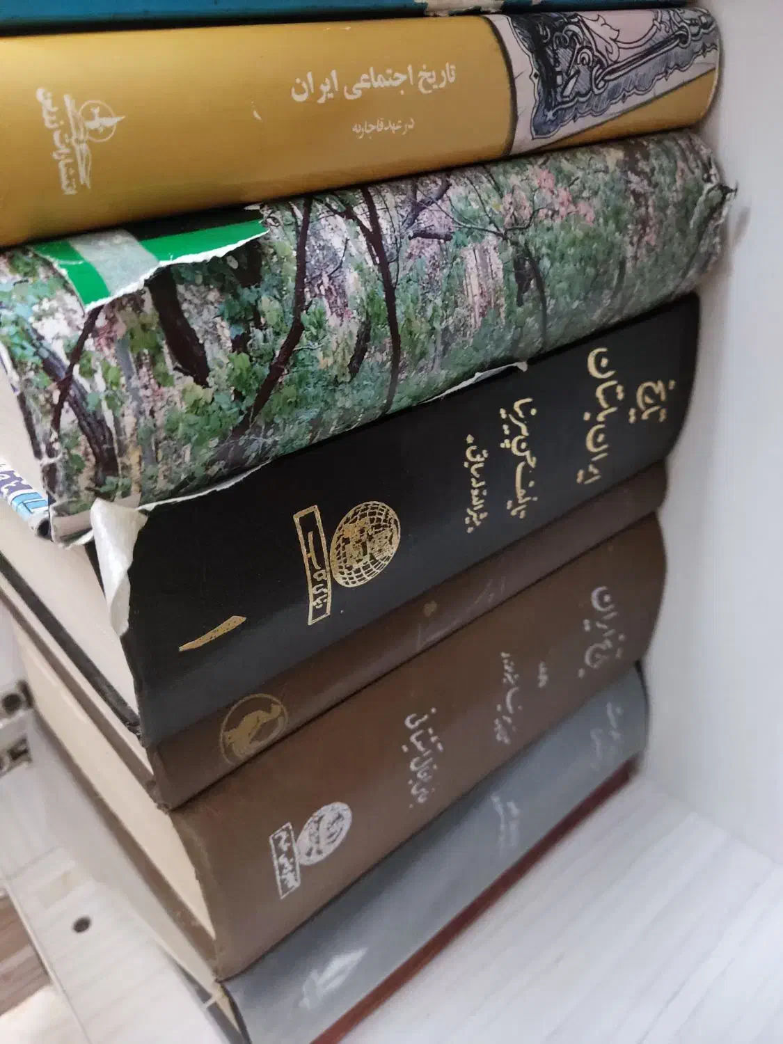 کتاب های قدیمی|کتاب و مجله تاریخی|اصفهان, الهیه|دیوار