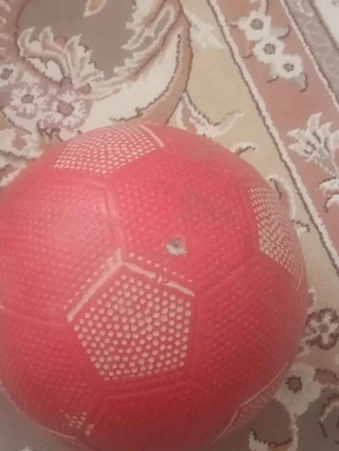 توپ فوتبال|ورزش‌های توپی|قم, انسجام|دیوار