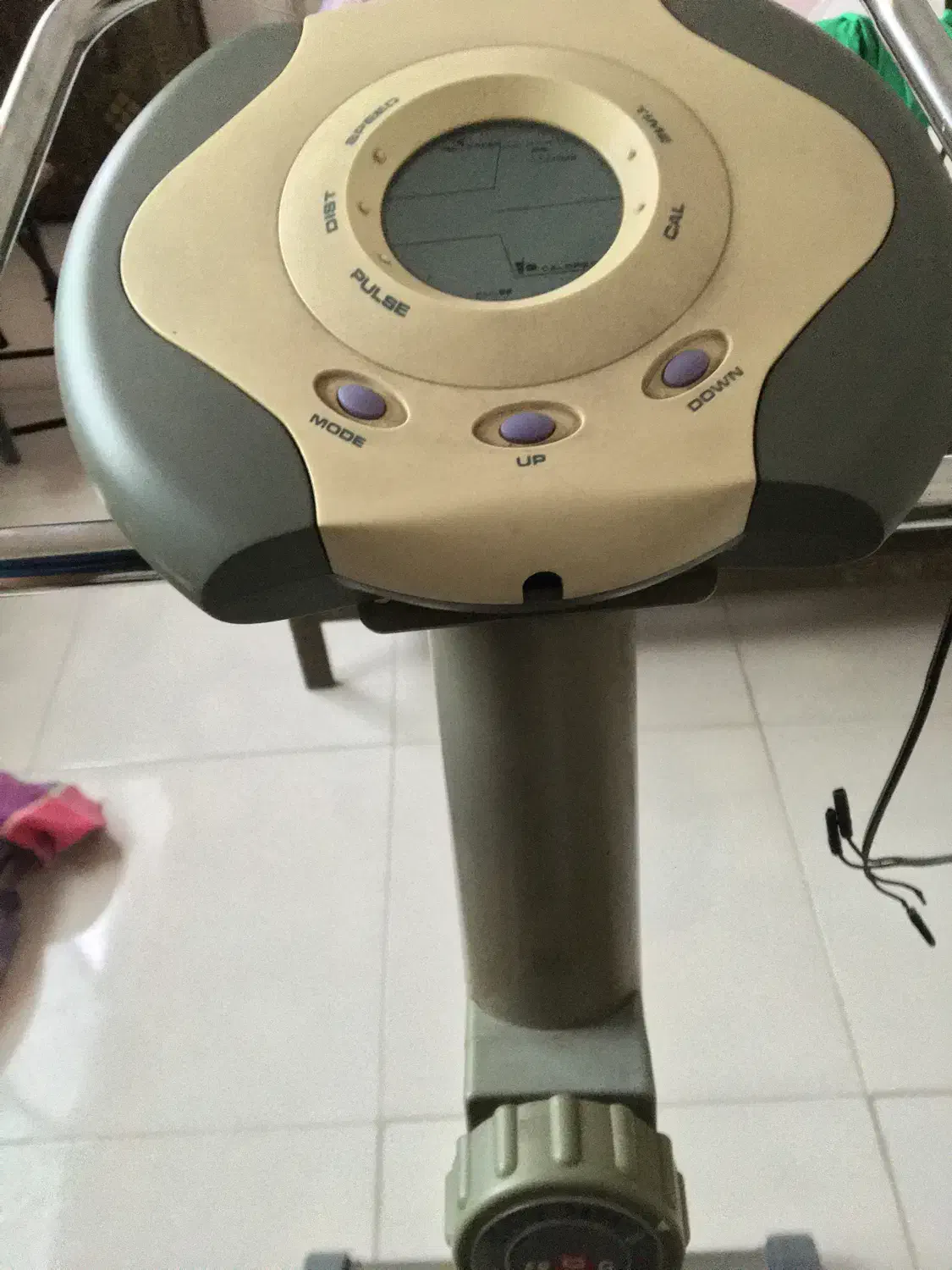 دوچرخه ثابت یونیورسال|تجهیزات ورزشی|آمل, |دیوار