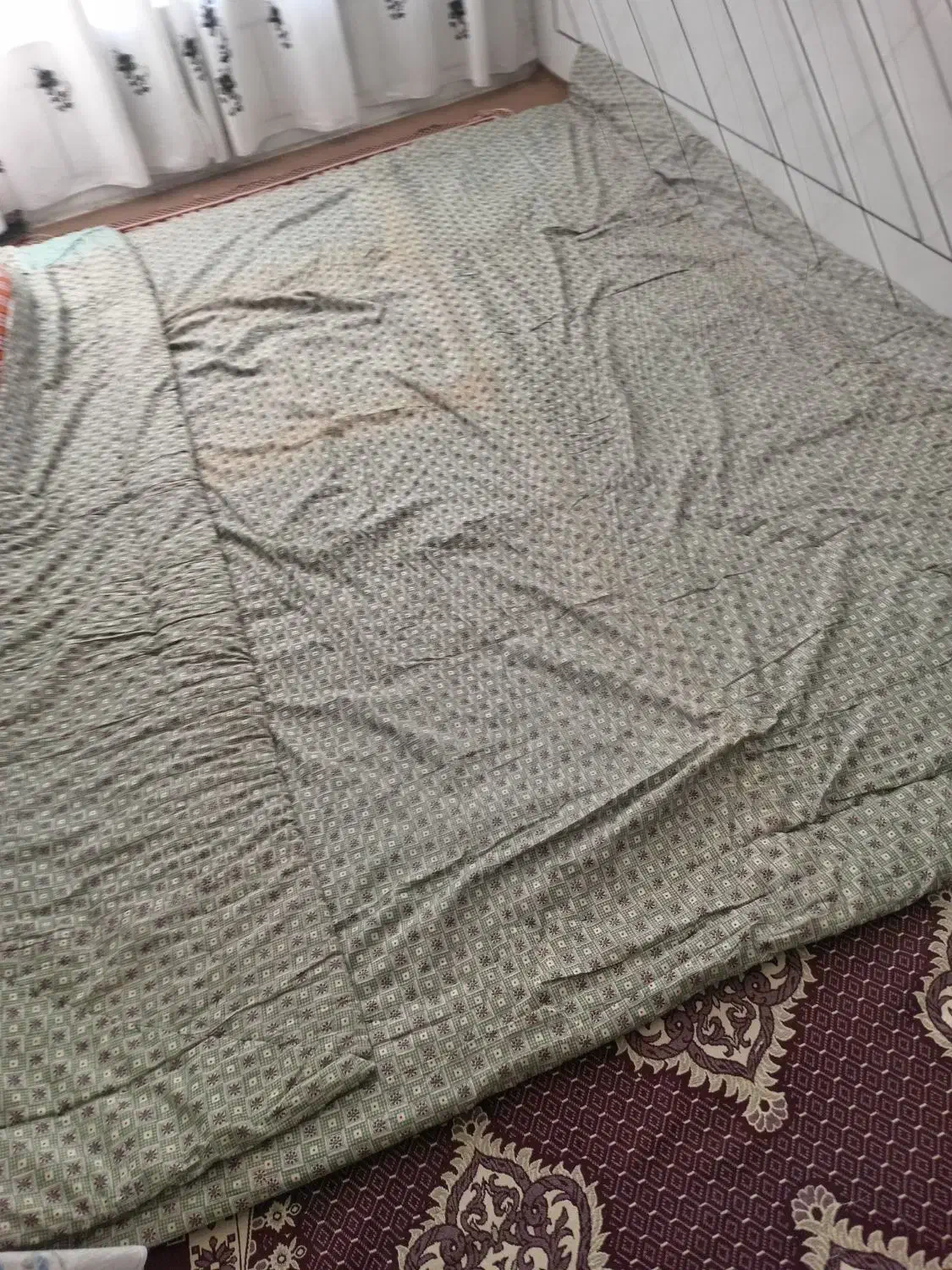 لحاف کرسی|رختخواب، بالش، پتو|خمینی‌شهر, |دیوار