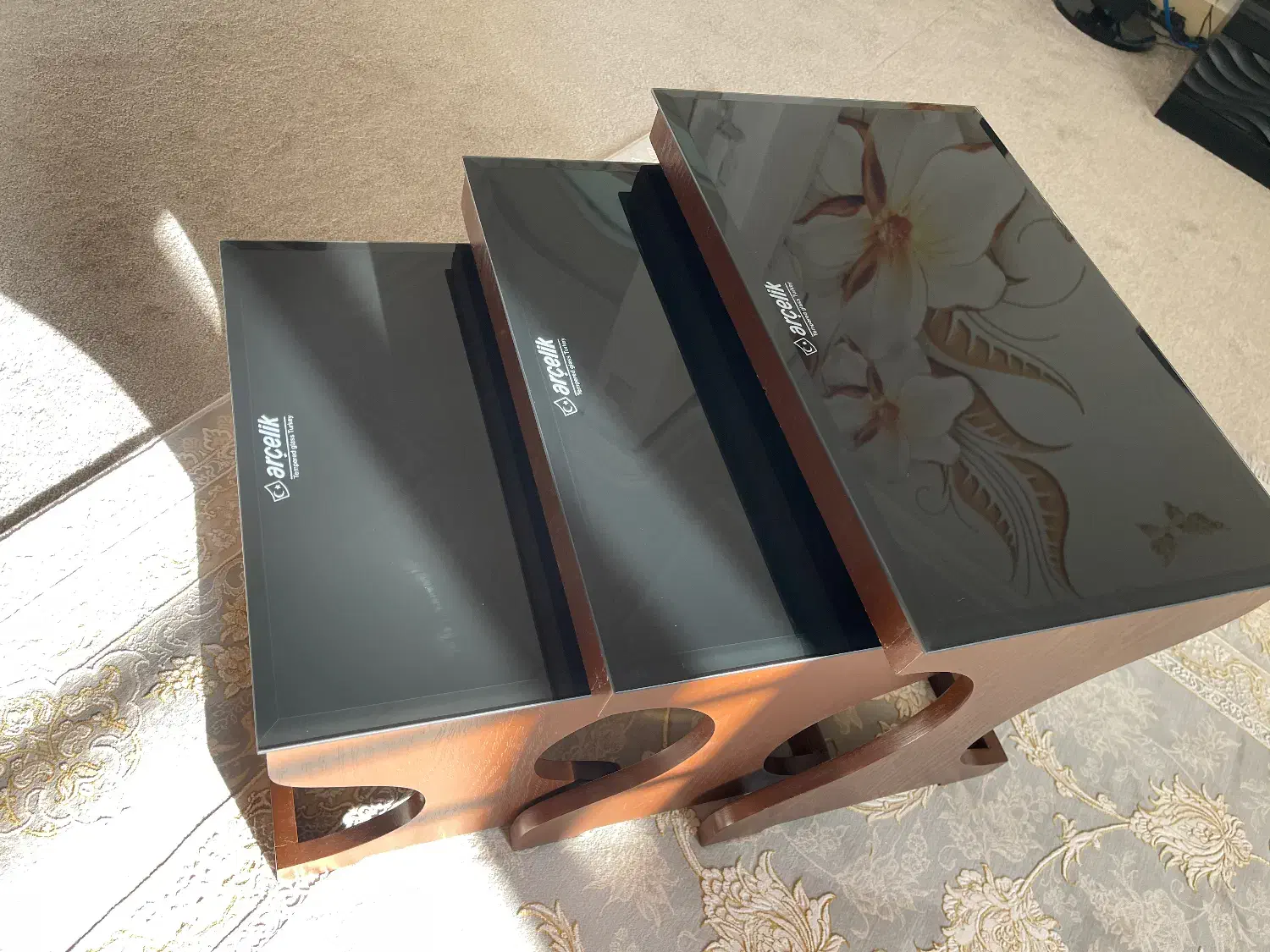 گل میز سه تیکه|میز و صندلی غذاخوری|یاسوج, |دیوار