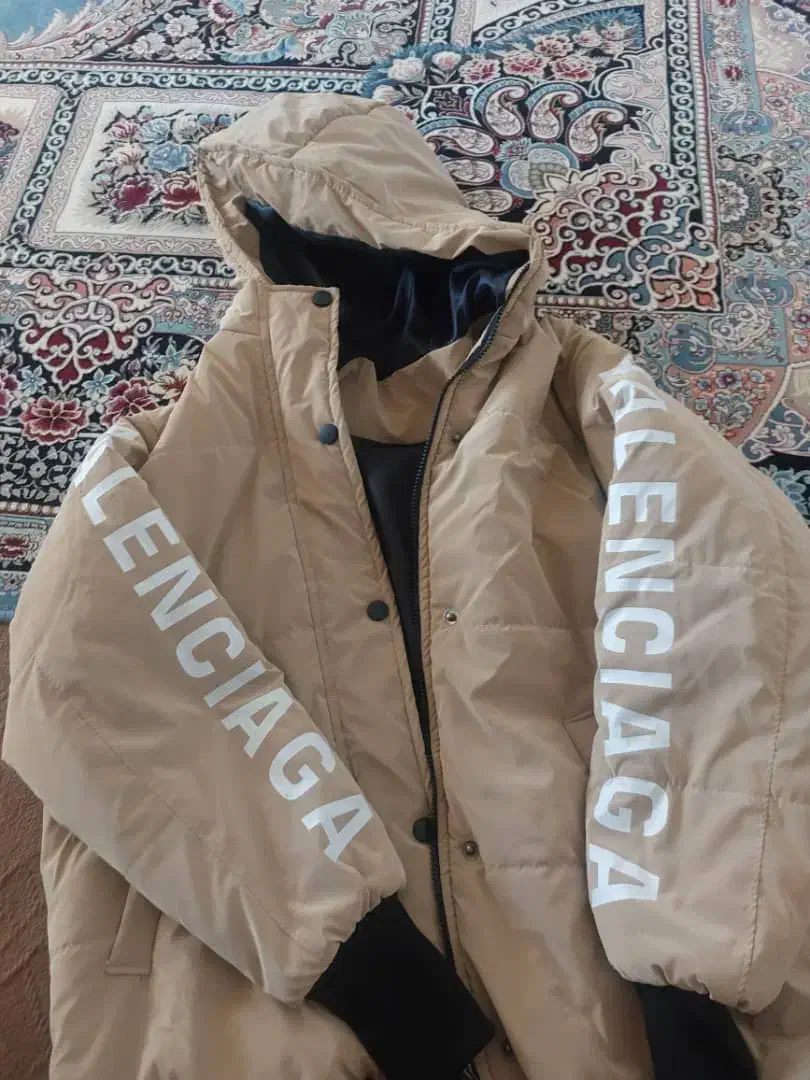 کاپشن|لباس|تیران, |دیوار