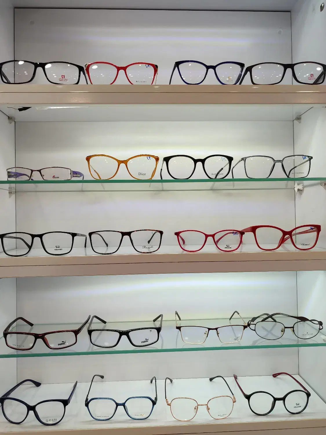 عینک و عدسی عینک ۲۰ درصد کمتر اقیمت بازار|زیورآلات و اکسسوری|تهران, سلسبیل شمالی|دیوار