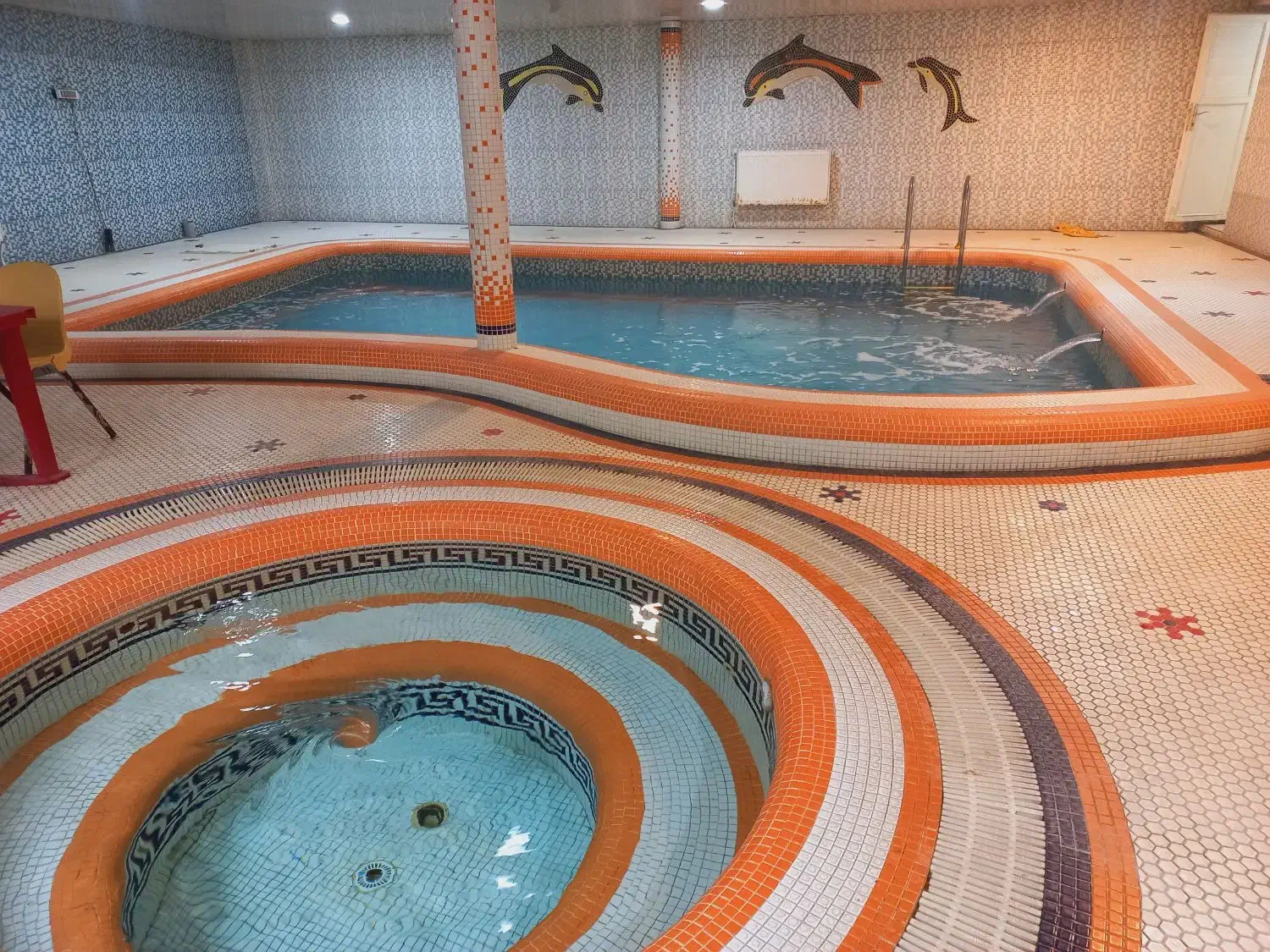 باغ ویلا اجاره ای با مجموعه آبی و میز بلیارد|اجارهٔ کوتاهمدت ویلا و باغ|مشهد, چهاربرج|دیوار