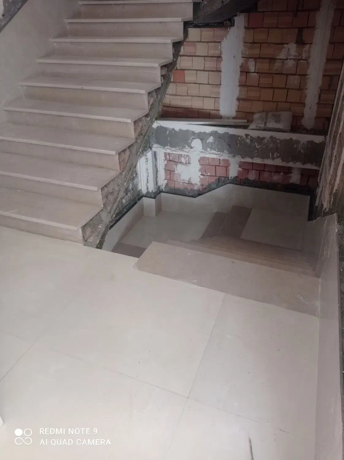 کاشیکاری وسرامیک و راه پله|خدمات پیشه و مهارت|ایلام, |دیوار