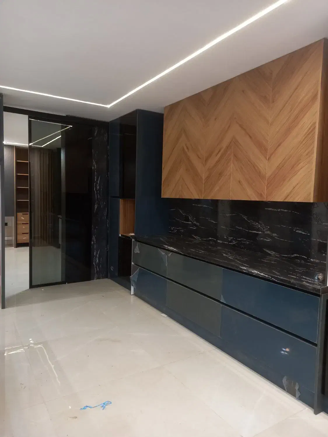 نیروی نیمه ماهر کابینت کار|استخدام معماری، عمران و ساختمانی|رشت, گلسار|دیوار