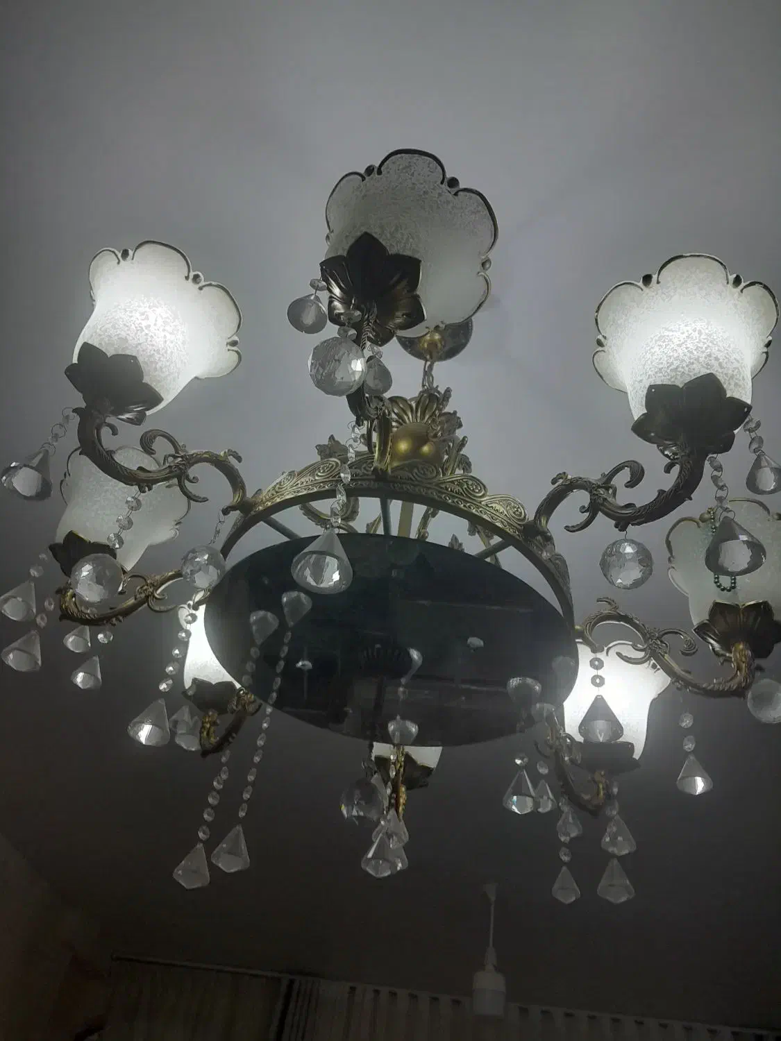 لوستر 8شاخه|لوستر و چراغ آویز|قم, نیروگاه|دیوار