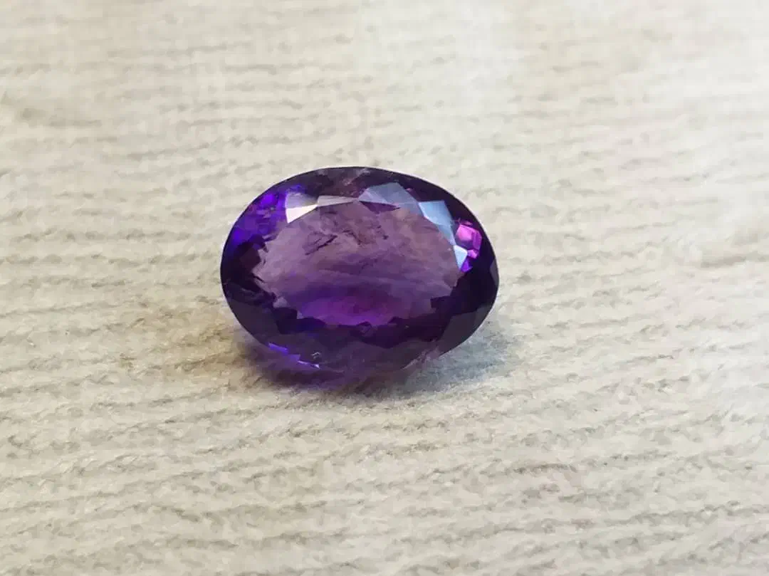 سنگ جواهرات|جواهرات|شیراز, لاله|دیوار