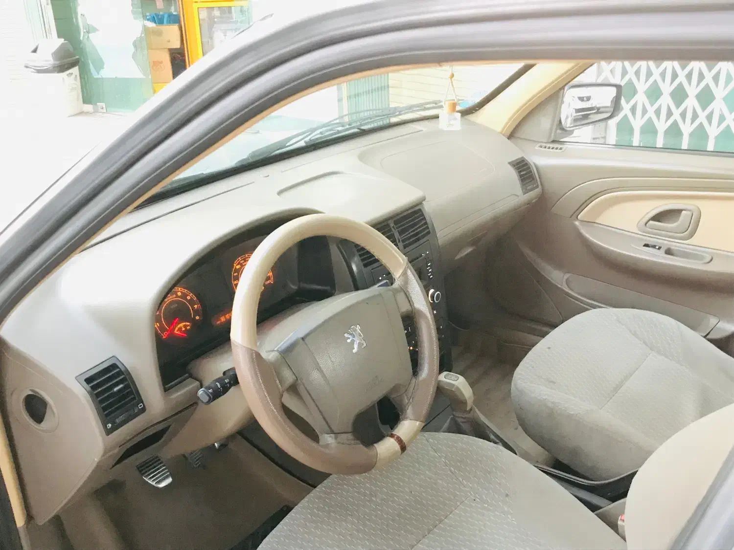 پژو 405 برج ۱۲ 96 کاملا خونگی|خودرو سواری و وانت|جیرفت, |دیوار