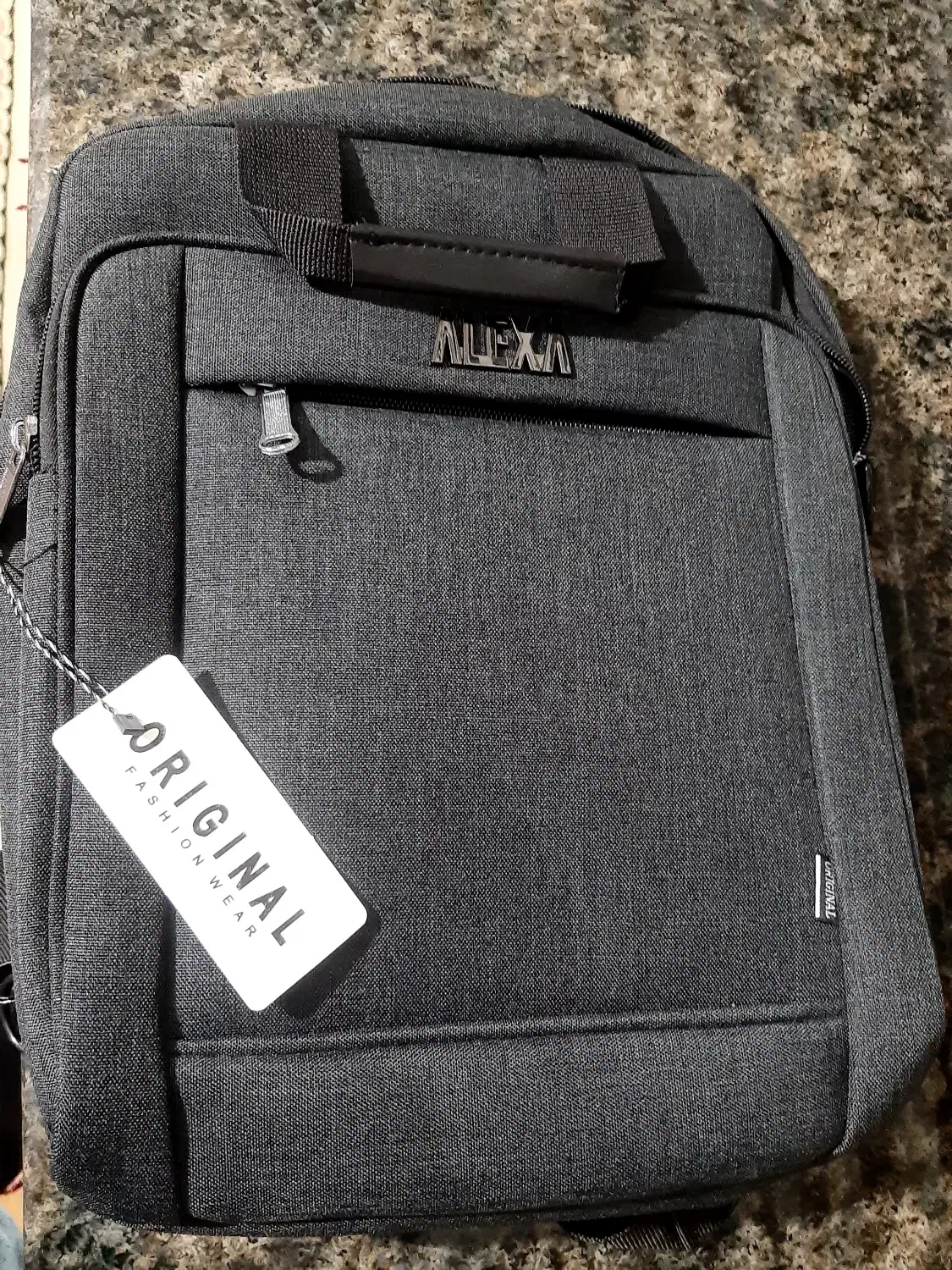 کیف لپ‌تاپ نویِ نو . بسیار شیک و با کیفیت|کیف، کفش، کمربند|سمنان, |دیوار