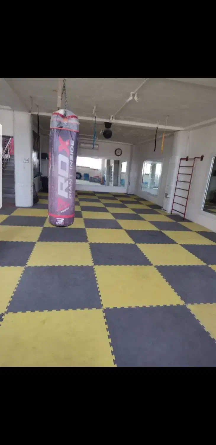 اجاره کامل باشگاه باوسایل|اجارهٔ مغازه و غرفه|رشت, کوی طالقانی|دیوار