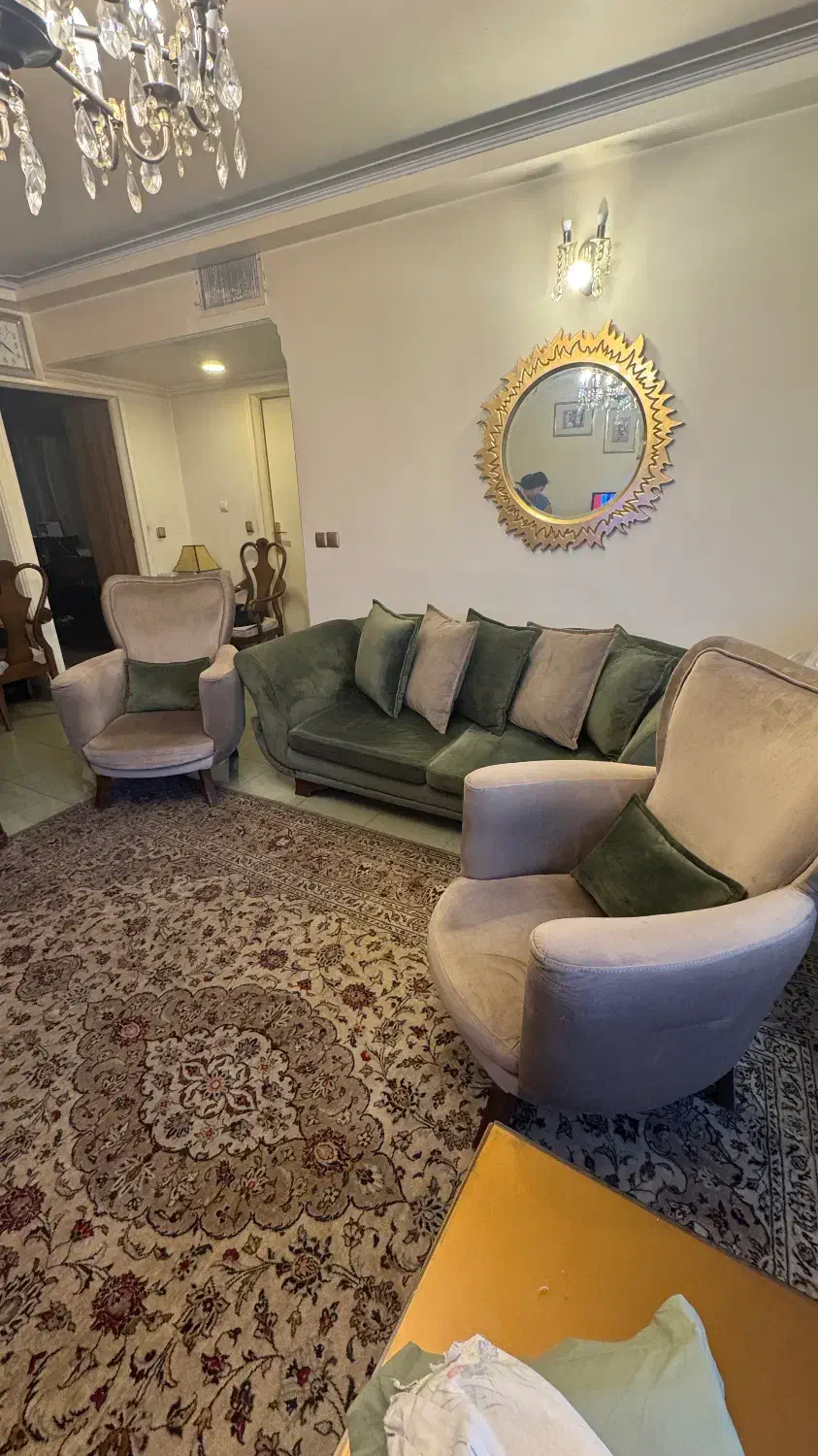 مبل راحتی نیم ست ۵ نفره|مبلمان خانگی و میز عسلی|تهران, سوهانک|دیوار