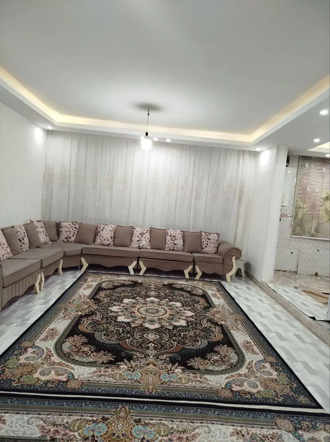 فروش واحد روبروی تپه|فروش آپارتمان|اقبالیه, |دیوار