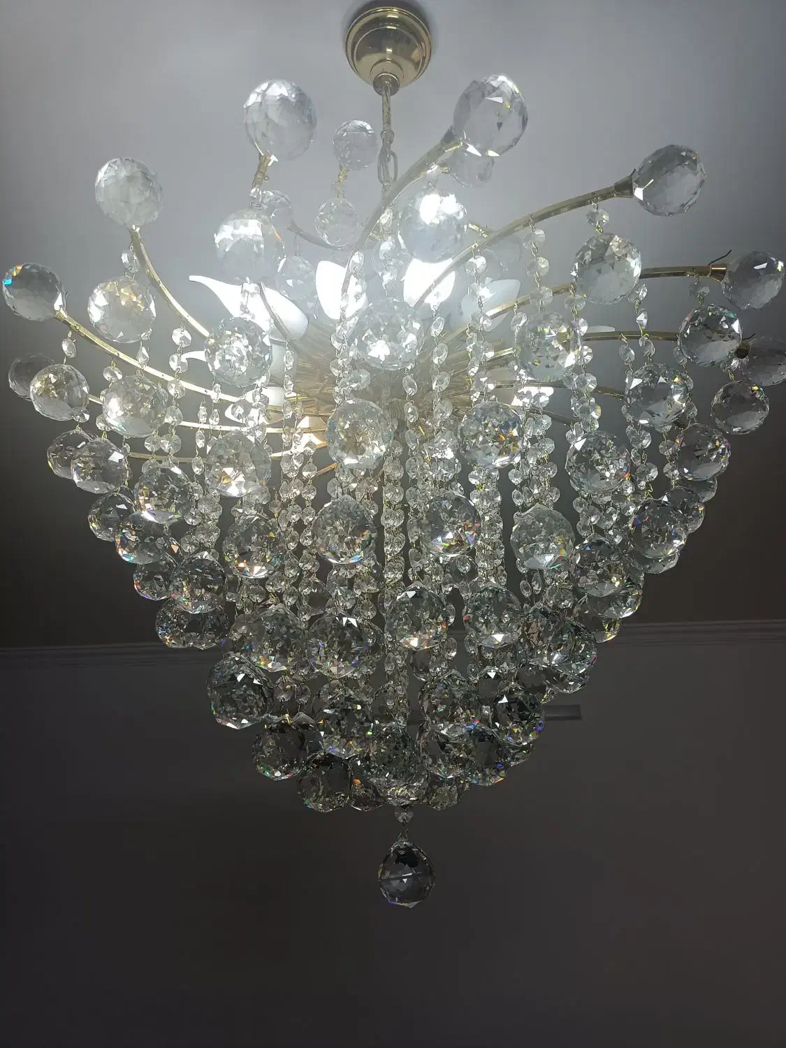 لوستر کریستال|لوستر و چراغ آویز|یزد, |دیوار