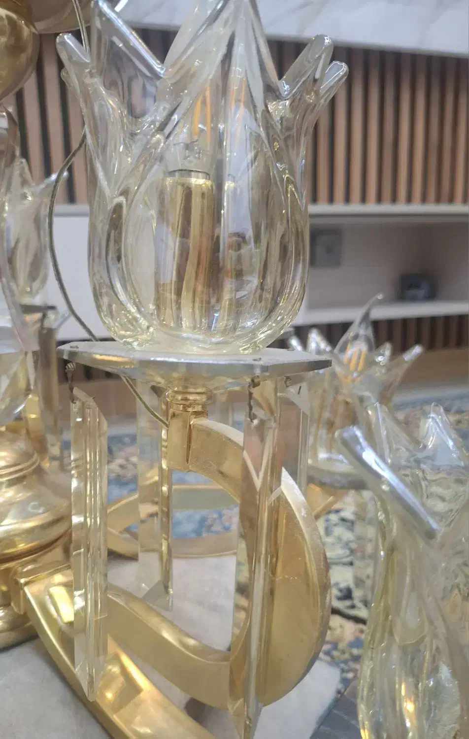 لوستر برنجی ۵ شاخه مدرن|لوستر و چراغ آویز|لاهیجان, کوی آزادگان|دیوار