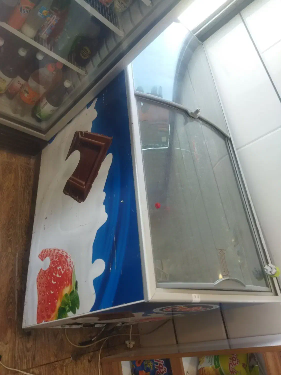 یخچال بدنه ترک|فروشگاه و مغازه|کبودرآهنگ, |دیوار