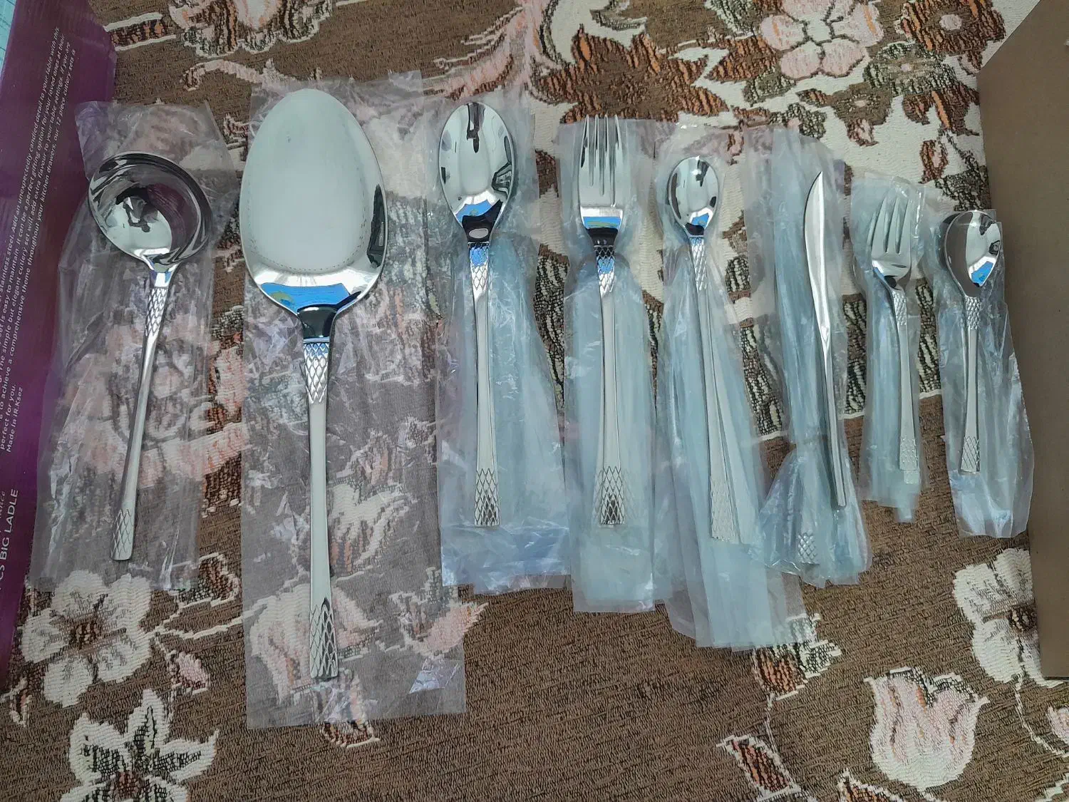 ست قاشق چنگال یونیک دهنه اروپایی|ظروف سرو و پذیرایی|ساوه, |دیوار