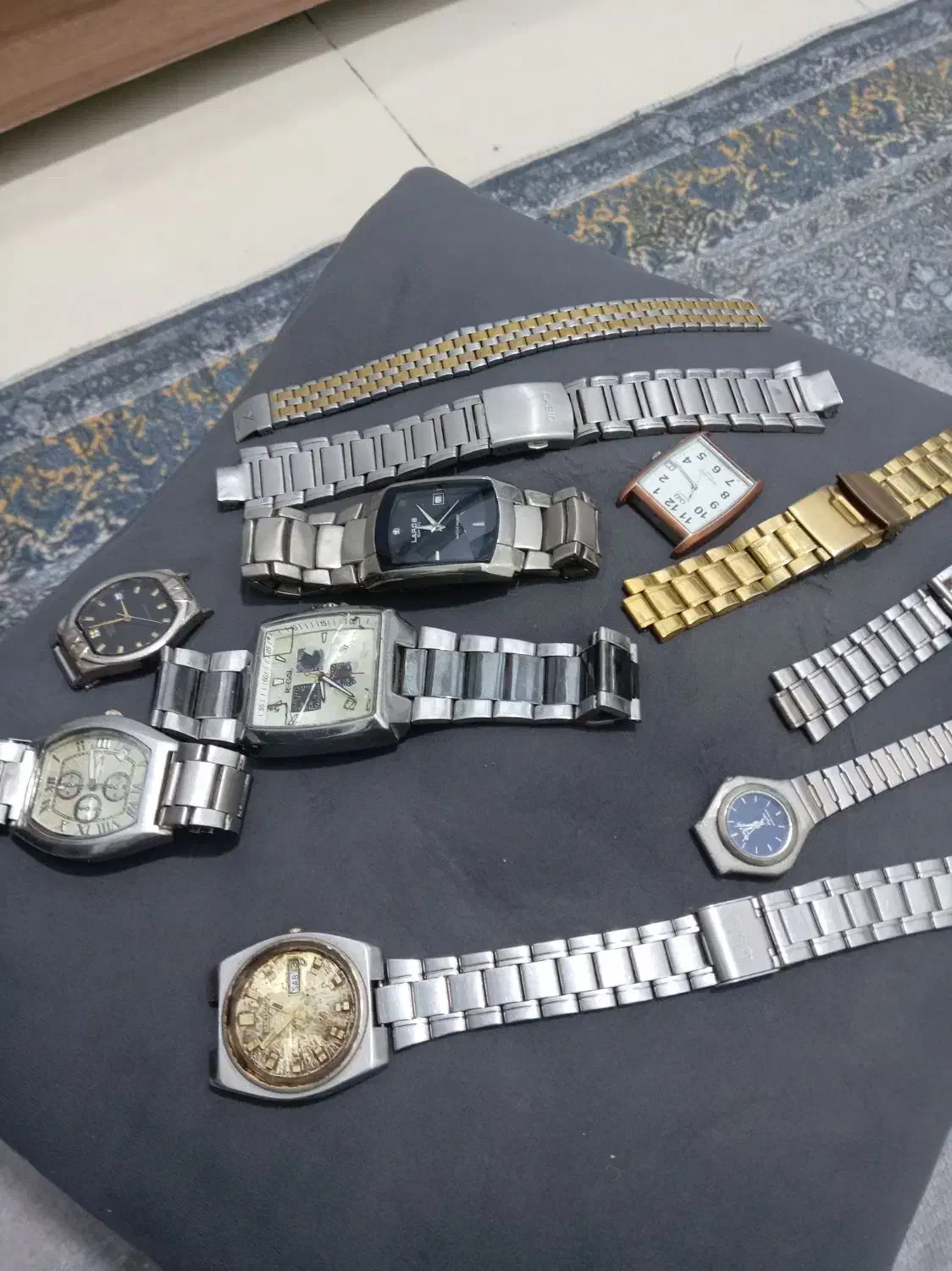 تعدادی ساعت مچی و ساعت سیکو5|ساعت|مشهد, موعود|دیوار