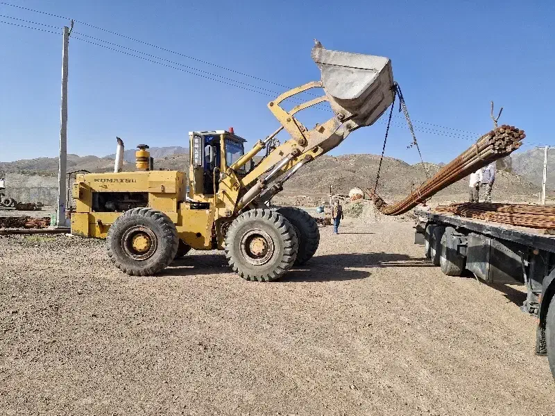 لودر کوماتسو 120 آماد بکار|ماشین‌آلات صنعتی|جیرفت, |دیوار