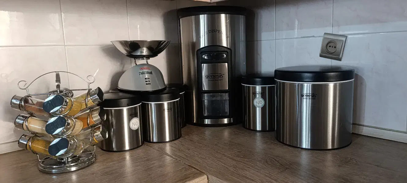 سرویس آشپزخانه مارک جنسیس در حدنو|ظروف نگهدارنده، پلاستیکی، یک‌بارمصرف|رفسنجان, |دیوار