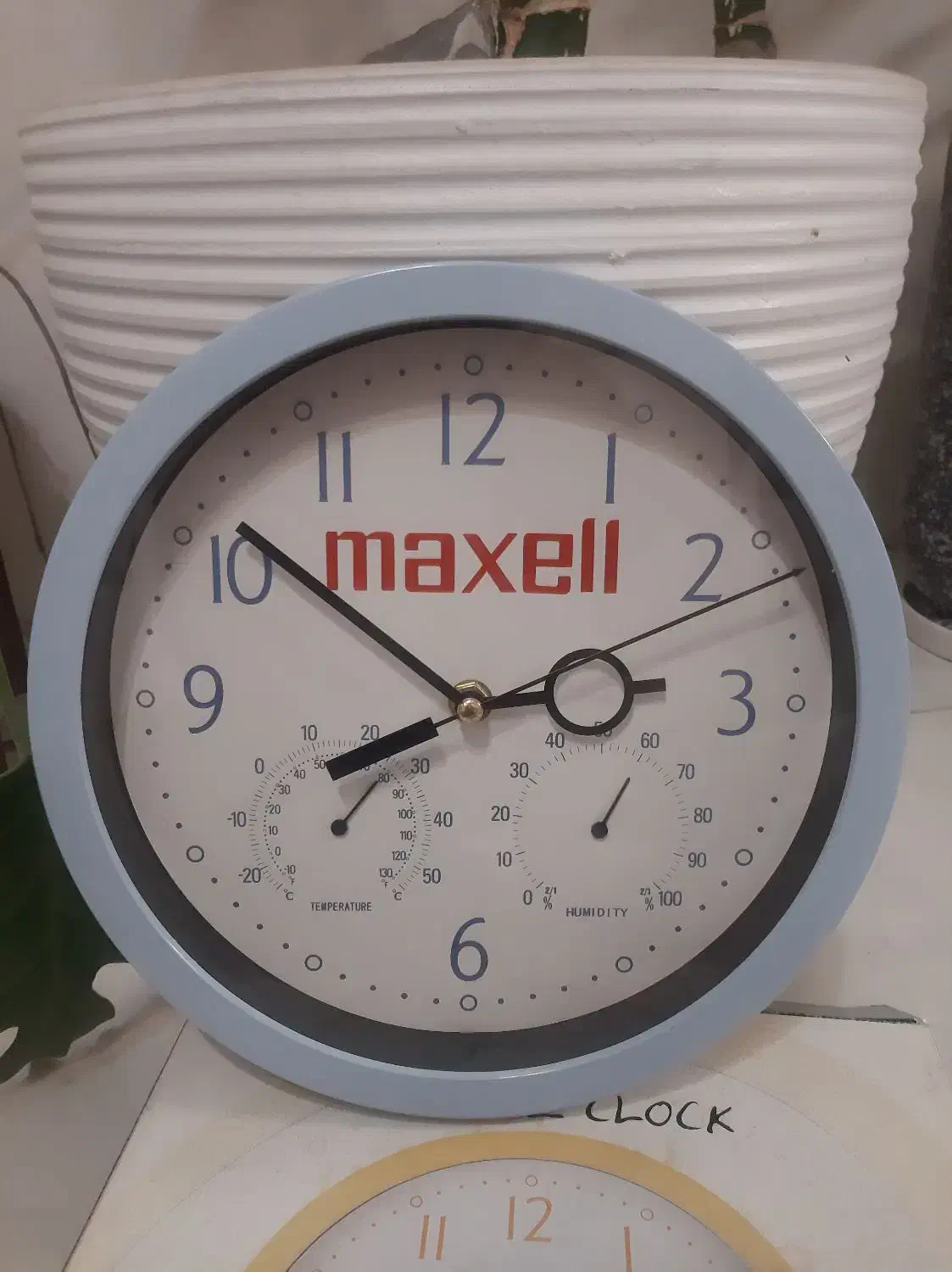 ساعت دیواری کاملا سالم|ساعت دیواری و تزئینی|تهران, شهرک استقلال|دیوار