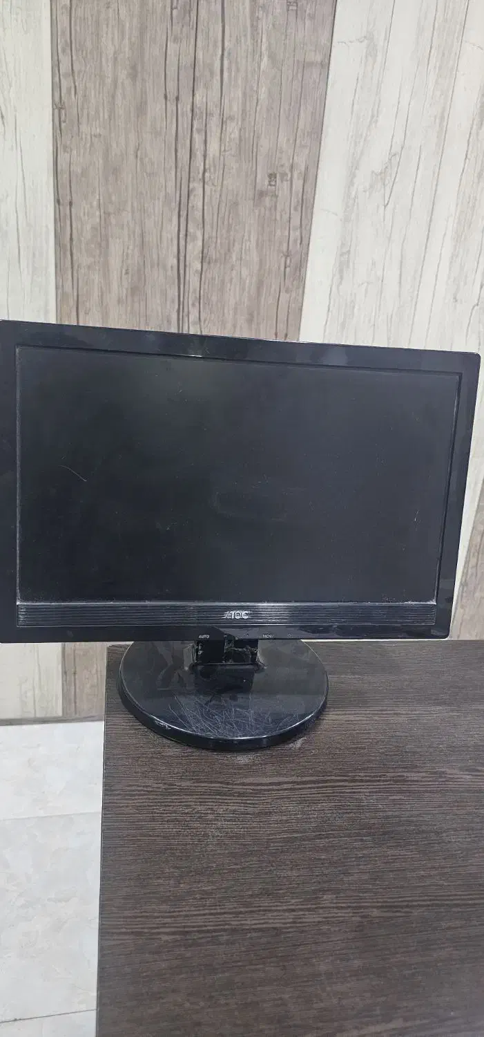 مانیتور ۱۶ اینچ aoc|قطعات و لوازم جانبی رایانه|بندر ماهشهر, |دیوار