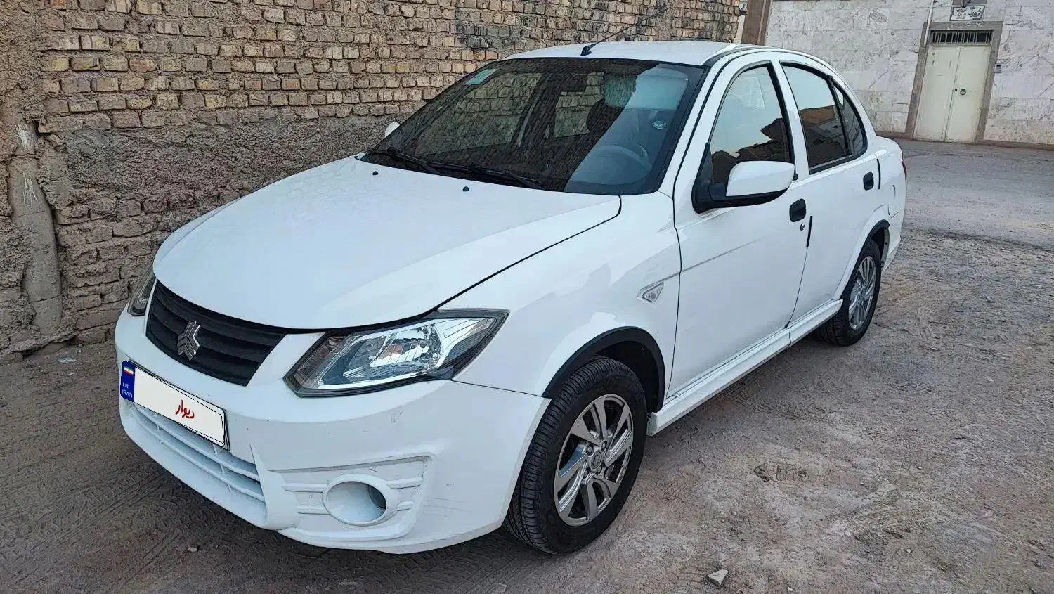 ساینا آخر ۹۷|خودرو سواری و وانت|یزد, |دیوار