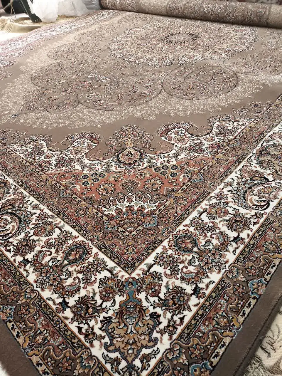 فرش|فرش|تهران, طرشت|دیوار
