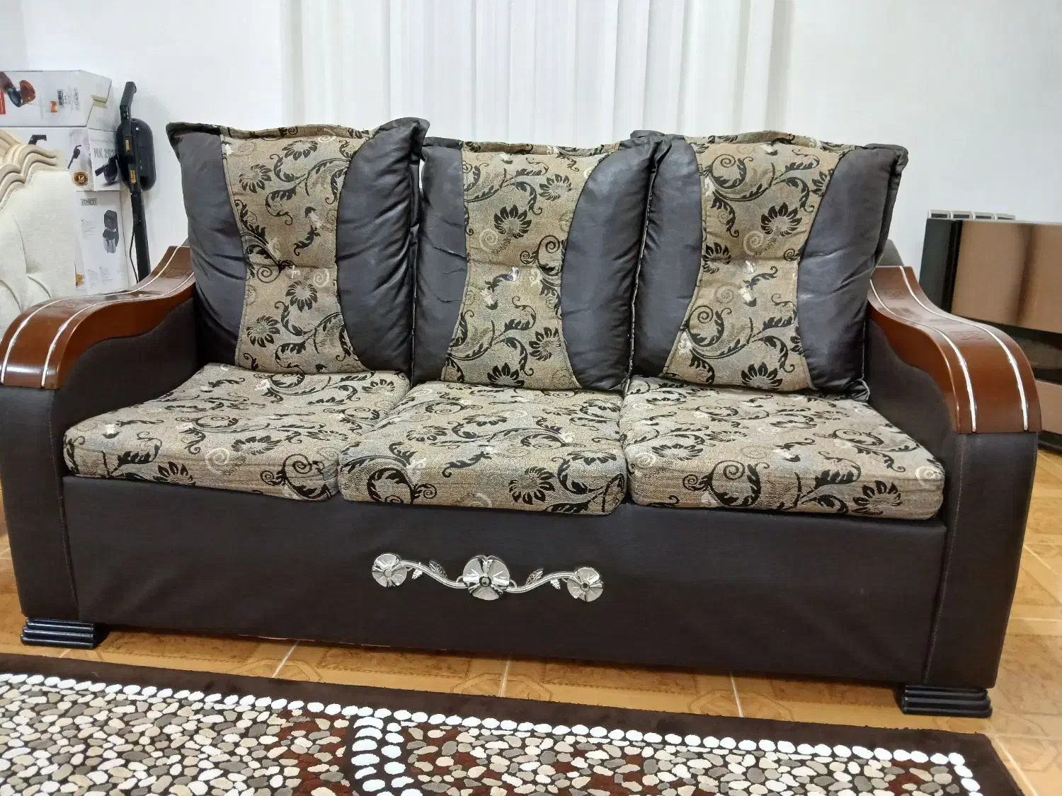 مبل راحتی ۷نفره|مبلمان خانگی و میز عسلی|صومعهسرا, |دیوار