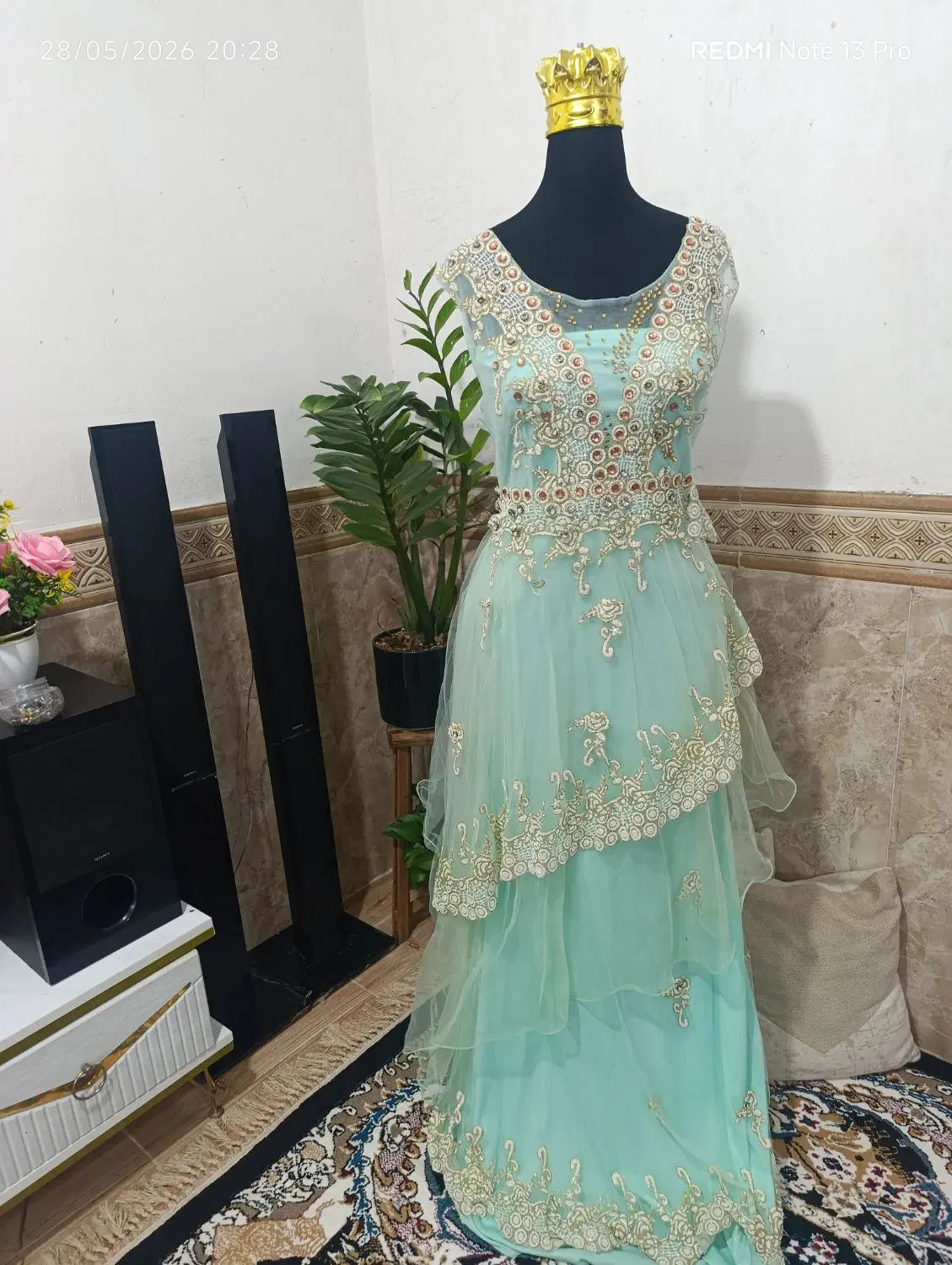 لباس|لباس|چغادک, |دیوار